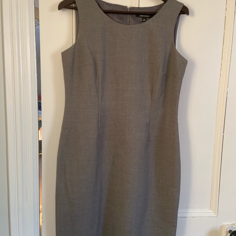 Jones New York grey sheath dress